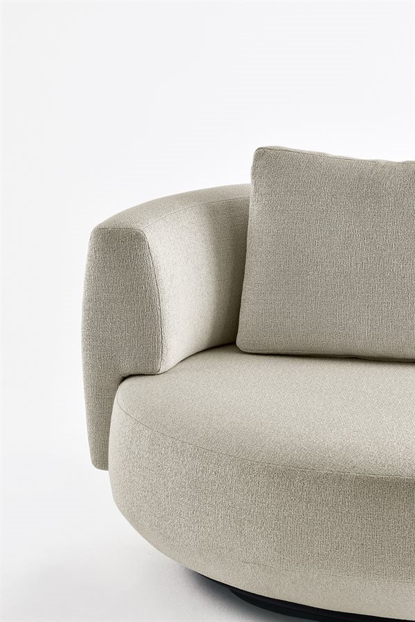 GallottiBianco18Day110249 1